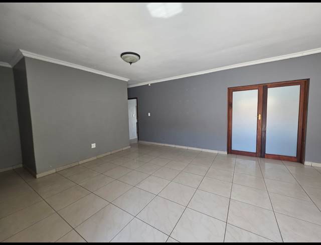 3 BEDROOM HOUSE TO LET IN VANDERBIJLPARK SE 8